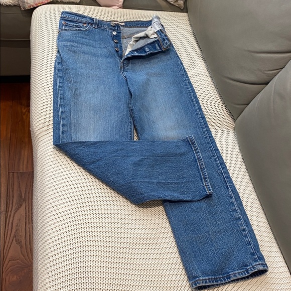 Ribcage straight levi’s ladies size 28 - Picture 8 of 11